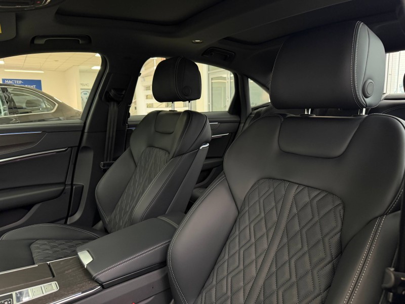 Audi A6 2.0 AMT, 2025