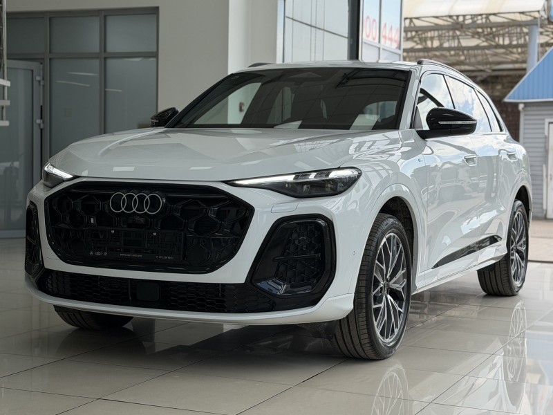 Audi Q5L 2.0 AMT, 2026 