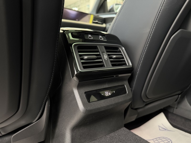Audi Q5L 2.0 AMT, 2026 