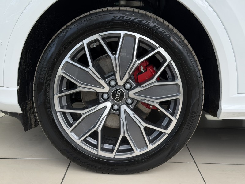 Audi Q5L 2.0 AMT, 2026 