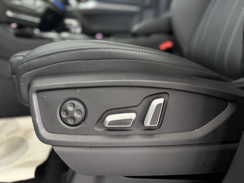 Audi Q5L 2.0 AMT, 2025 