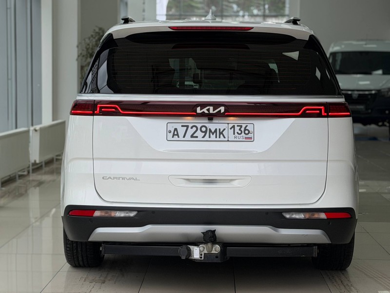 Kia Carnival 2.2 AT, 2021, 93 200 км 