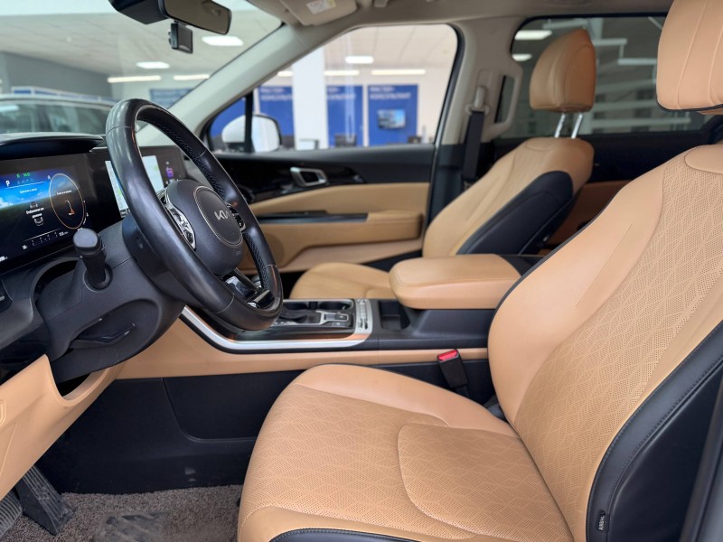 Kia Carnival 2.2 AT, 2021, 93 200 км 