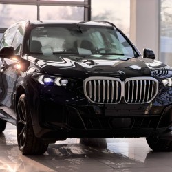 BMW X5 2.0 AT, 2025