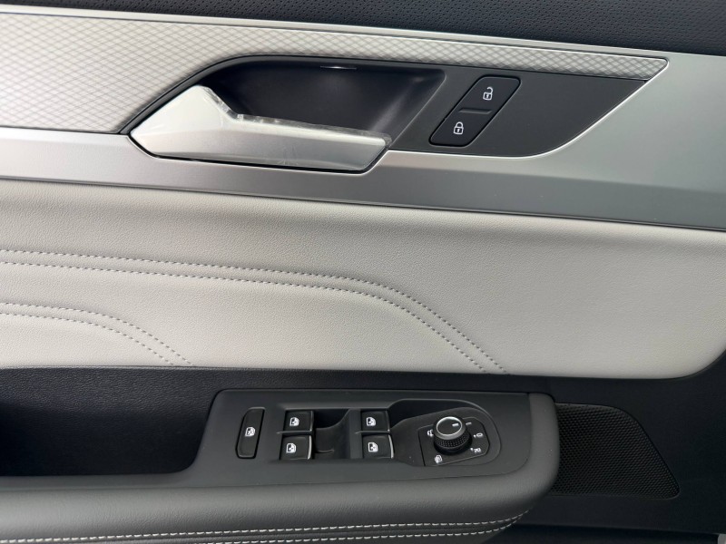 Volkswagen Tavendor 2.0 AMT, 2025 год, черный