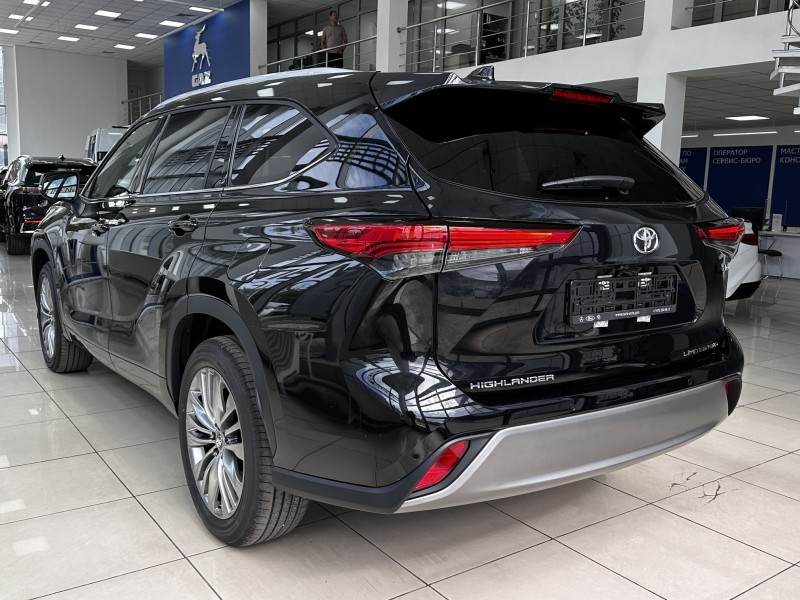 Toyota Highlander 2.0 AT, 2025 год черный