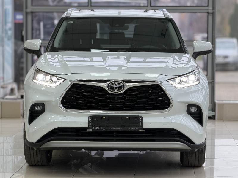 Toyota Highlander 2.0 AT, 2025 год белый