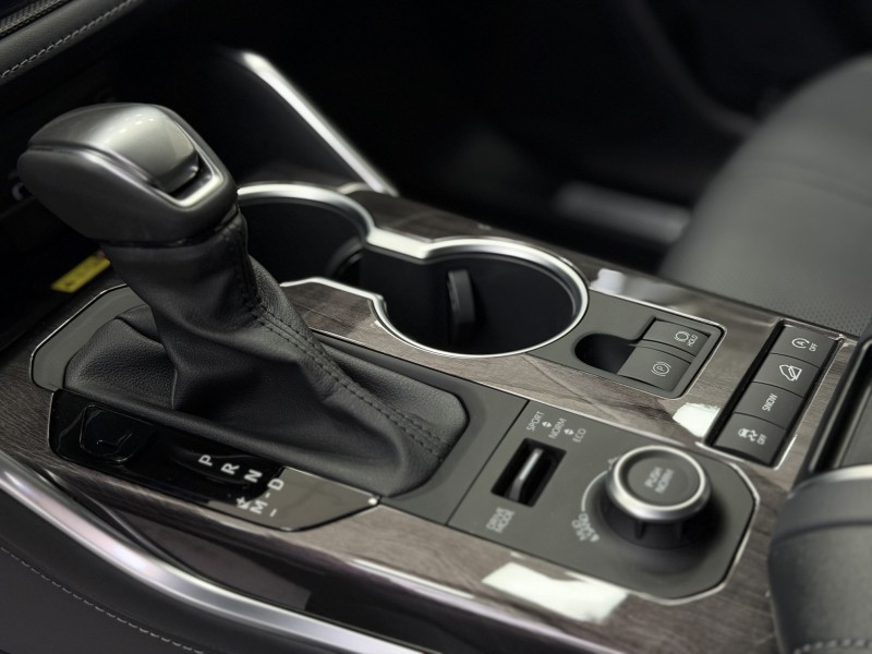 Toyota Highlander 2.0 AT, 2025 год белый