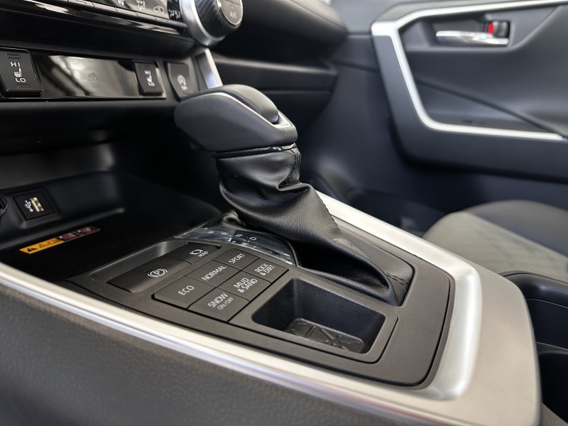 Toyota RAV4 2.0 CVT, 2025 год белый