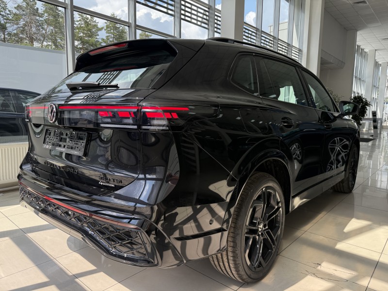 Volkswagen Tiguan L PRO 2.0 AMT, 2025 год