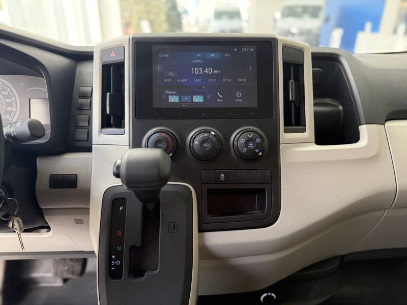 Toyota Hiace 3.5 MT, 2024 год