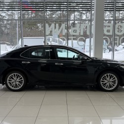 Toyota Camry 3.5 AT, 2018, 130 650 км 