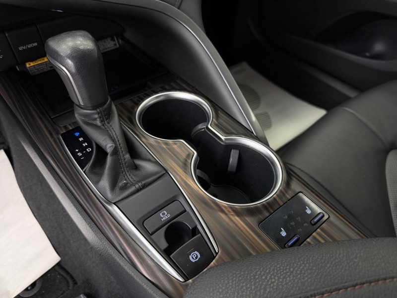 Toyota Camry 3.5 AT, 2018, 130 650 км 