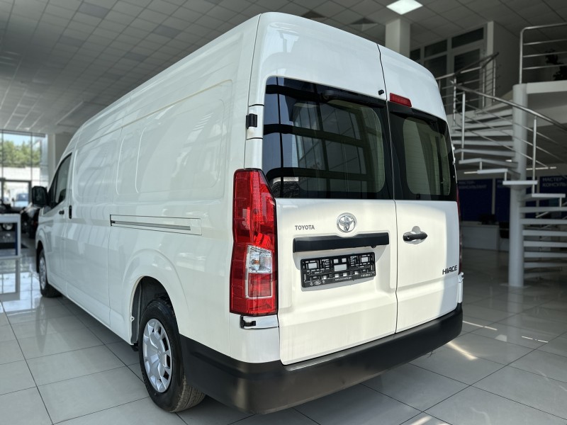 Toyota Hiace 3.5 AT, 2025 год