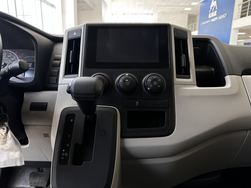 Toyota Hiace 3.5 AT, 2025 год