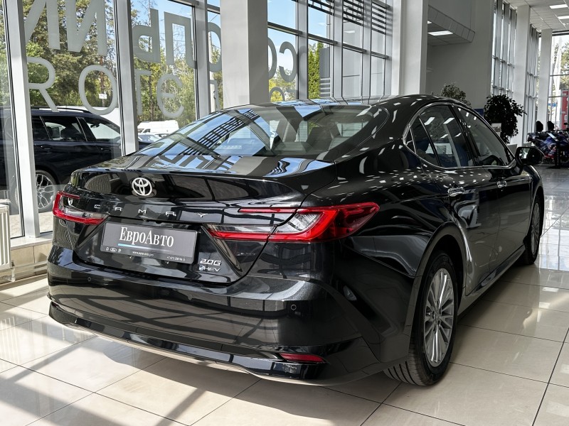 Toyota Camry 2.0 CVT, 2025 год