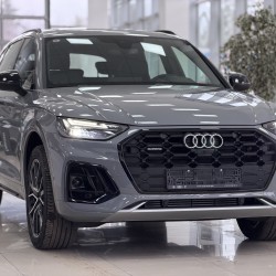 Audi Q5L 2.0 AMT, 2025 год