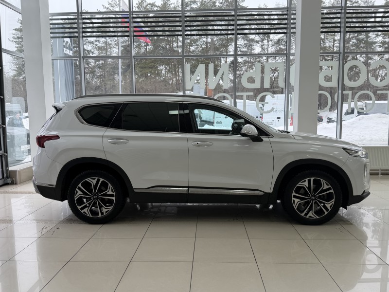 Hyundai Santa Fe 2.0 AT, 2018, 111 650 км 