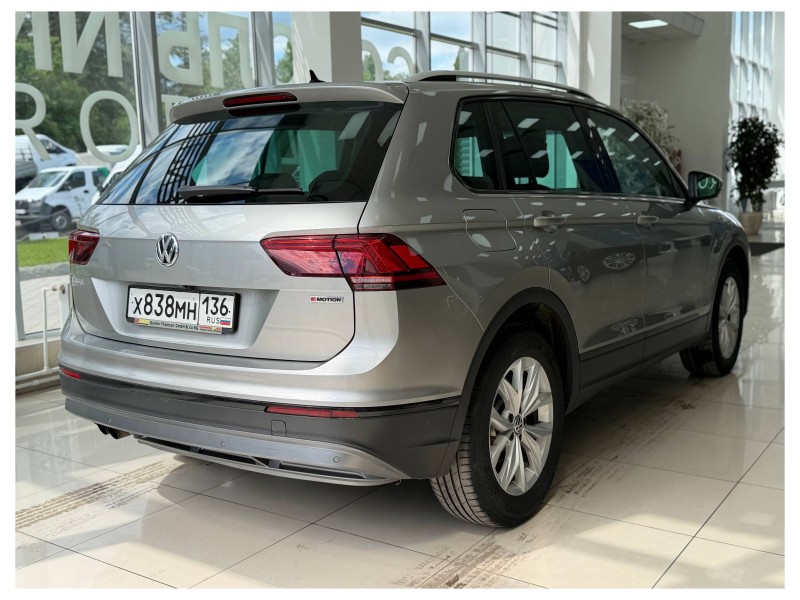 Volkswagen Tiguan 2.0 AMT, 2019, 211 660 км  