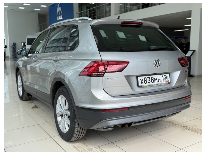 Volkswagen Tiguan 2.0 AMT, 2019, 211 660 км  