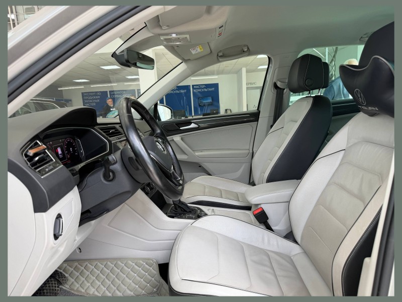 Volkswagen Tiguan 2.0 AMT, 2019, 211 660 км  