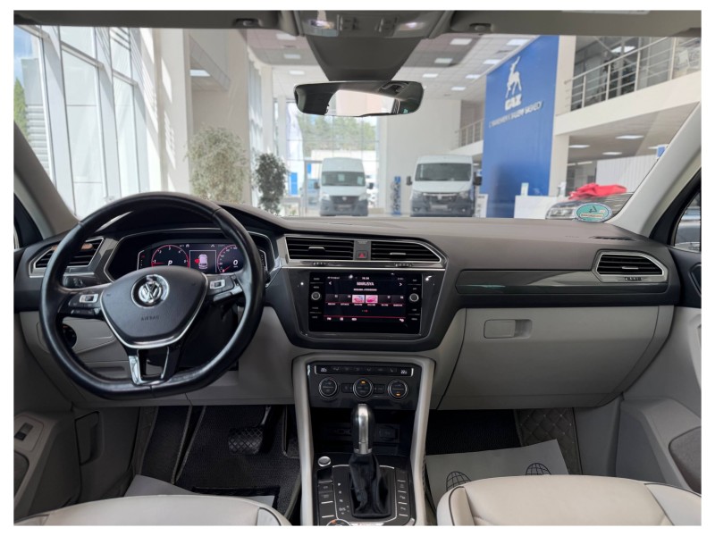 Volkswagen Tiguan 2.0 AMT, 2019, 211 660 км  