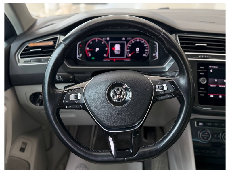 Volkswagen Tiguan 2.0 AMT, 2019, 211 660 км  