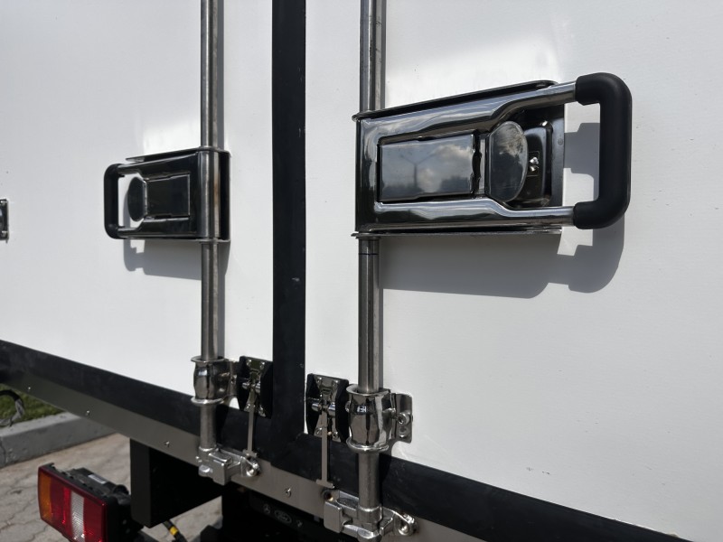 Изотермический фургон JMC KaiWei, 2023 год