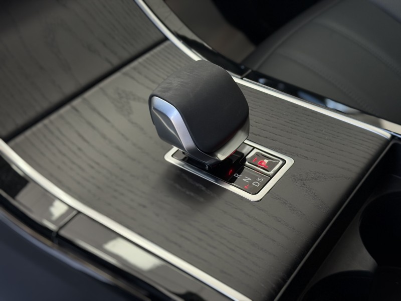 Land Rover Range Rover Evoque 2.0 AT, 2025 