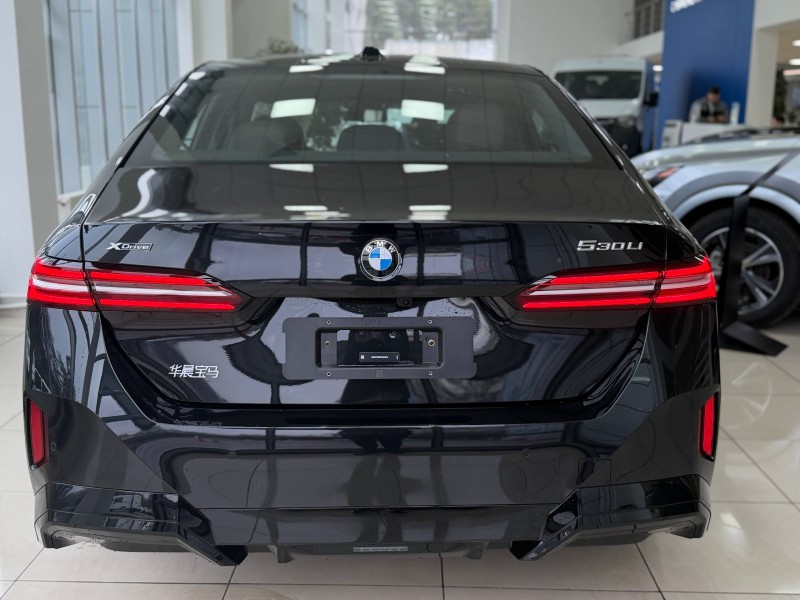 BMW 530Li xDrive, 2025 год