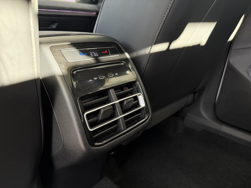 Volkswagen Tiguan L Pro, 2.0 AMT, 2025 белый