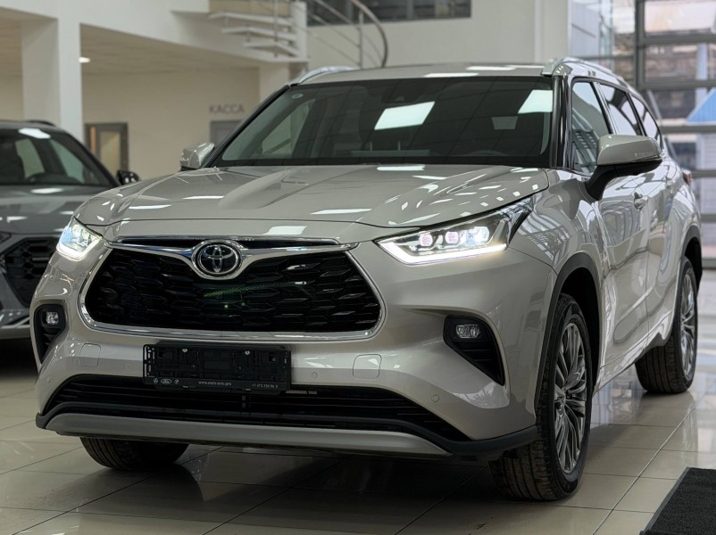 Toyota Highlander 2.0 AT, 2025 бронза