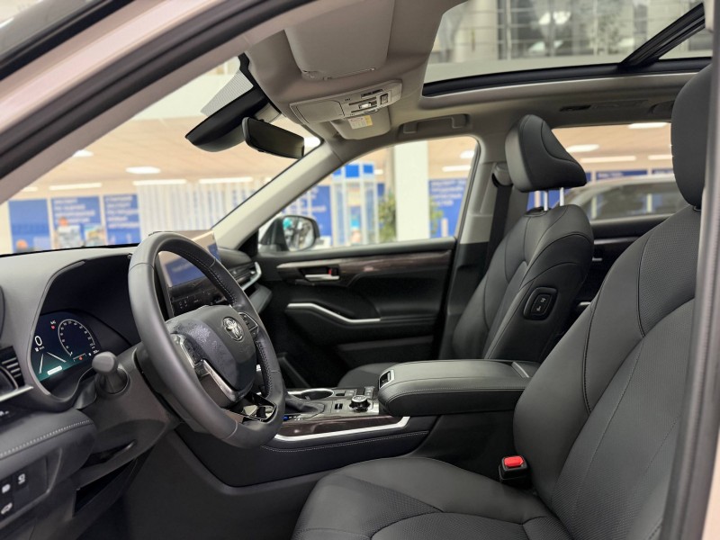 Toyota Highlander 2.0 AT, 2025 бронза