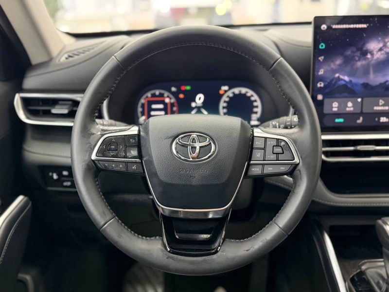 Toyota Highlander 2.0 AT, 2025 бронза