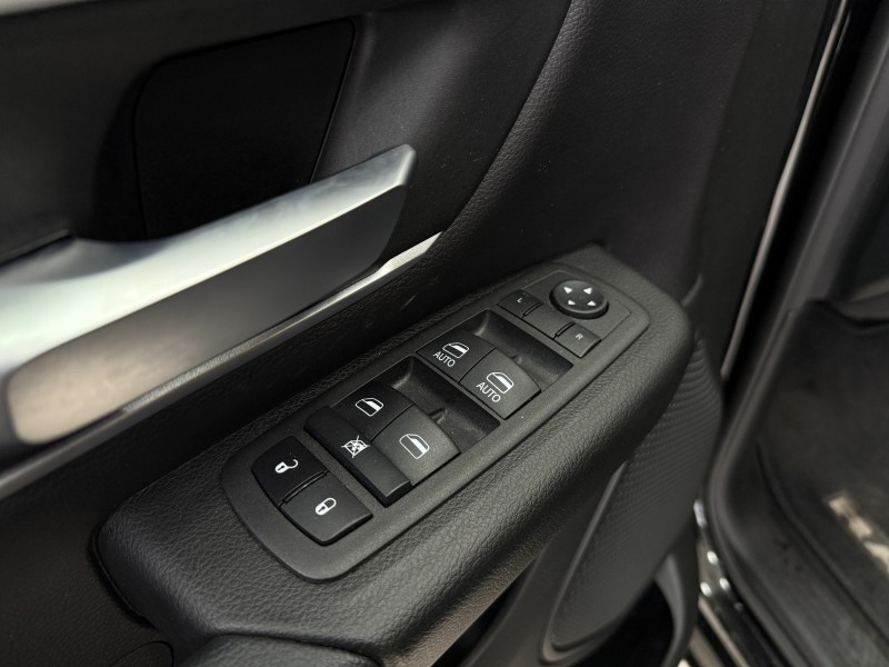 Dodge Ram 5.7 AT, 2021 