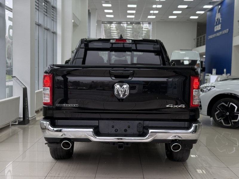 Dodge Ram 5.7 AT, 2021 