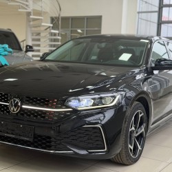 Volkswagen Passat 2.0 AMT, 2024