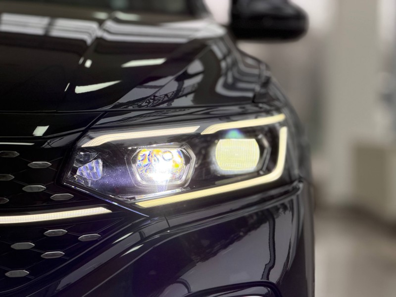 Volkswagen Passat 2.0 AMT, 2024